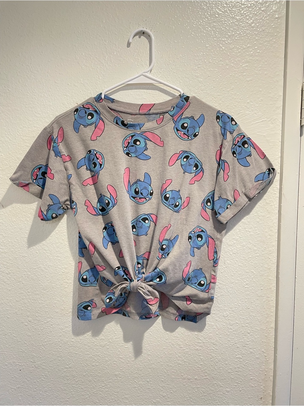 🌸 Disney Lilo & Stitch Tie-Front Fashion Tee Gray L/G 🌀